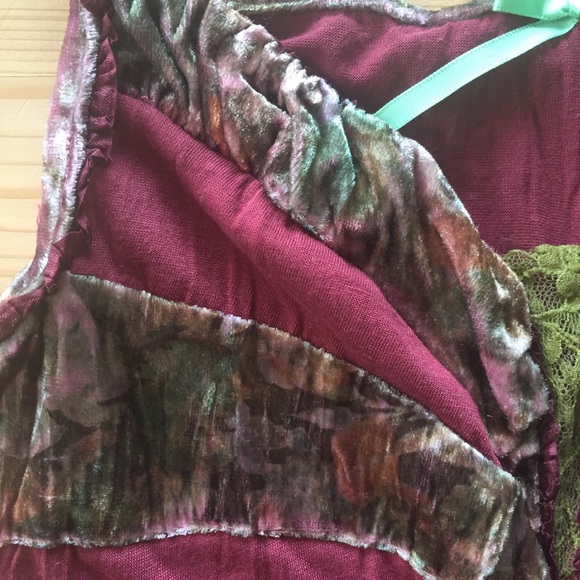 COPY - Joven burgundy tank top with velour size s… - Picture 5 of 8